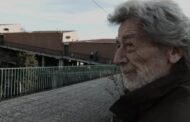 Terrazze fiorite e Bergamo sole, condomini (inclinati) da film